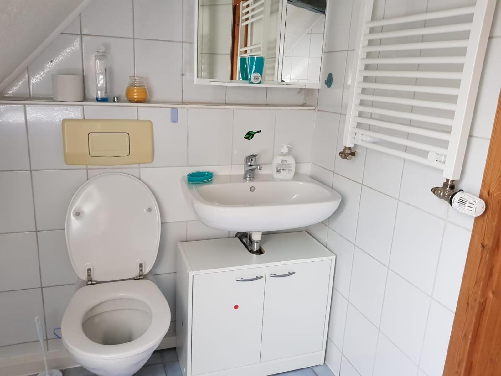 Lmi Haus & Urlaub Monteurwohnungen 2 Münsingen Kamer foto